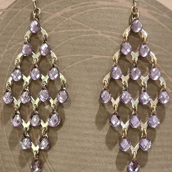 No Name Accessories - Dangling Earrings 💜